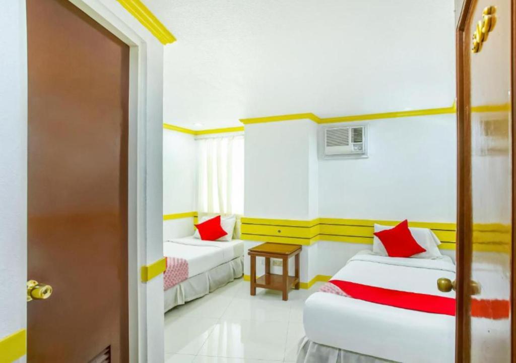 D' Abirus Inn Davao Stadt Exterior foto